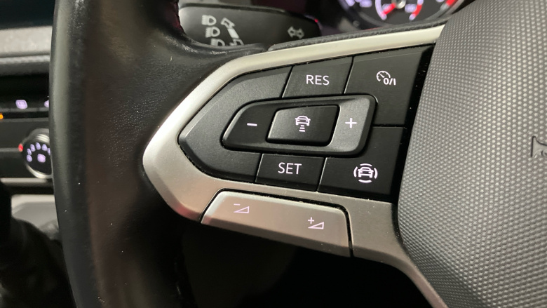 Volkswagen Transporter T32 Swb Diesel 2.0 BiTDI 204 Highline Kombi Van DSG